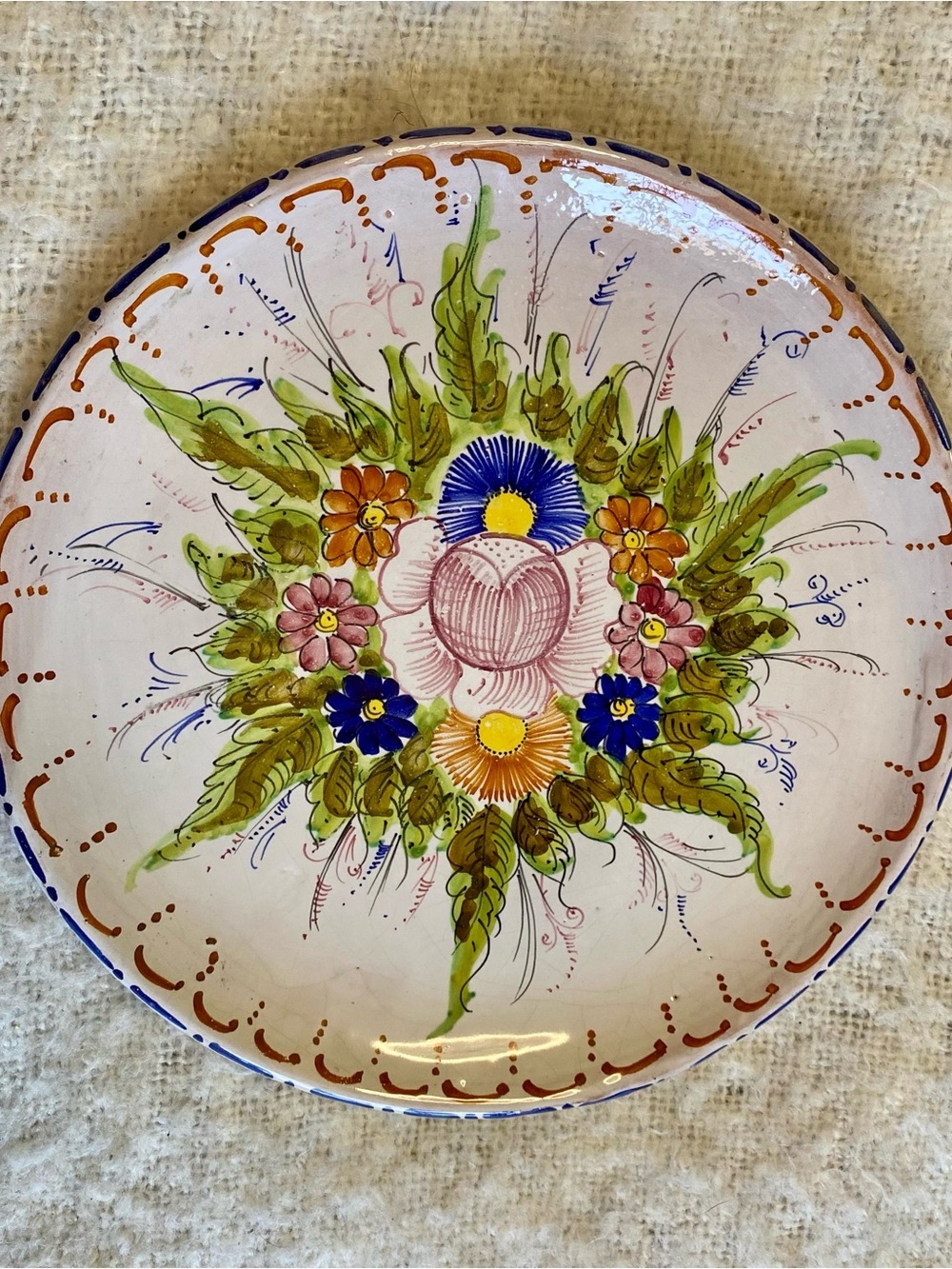 VTG Italian Majolica Floral Design 10.5" Wall Plate Cottagecore Grandmacore - Picture 2 of 5